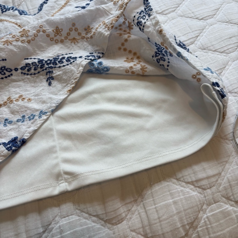Mi Ami White Bohemian Embroidered Sleeveless Cami Top Size S - Picture 7 of 7